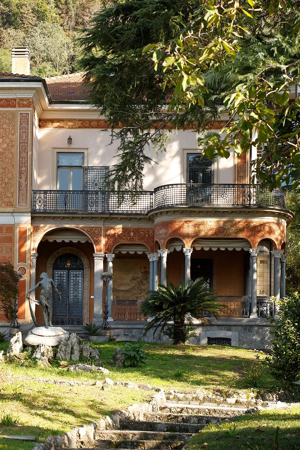 Art Nouveau Villa — Como City Centre, Lake Como — photo 21