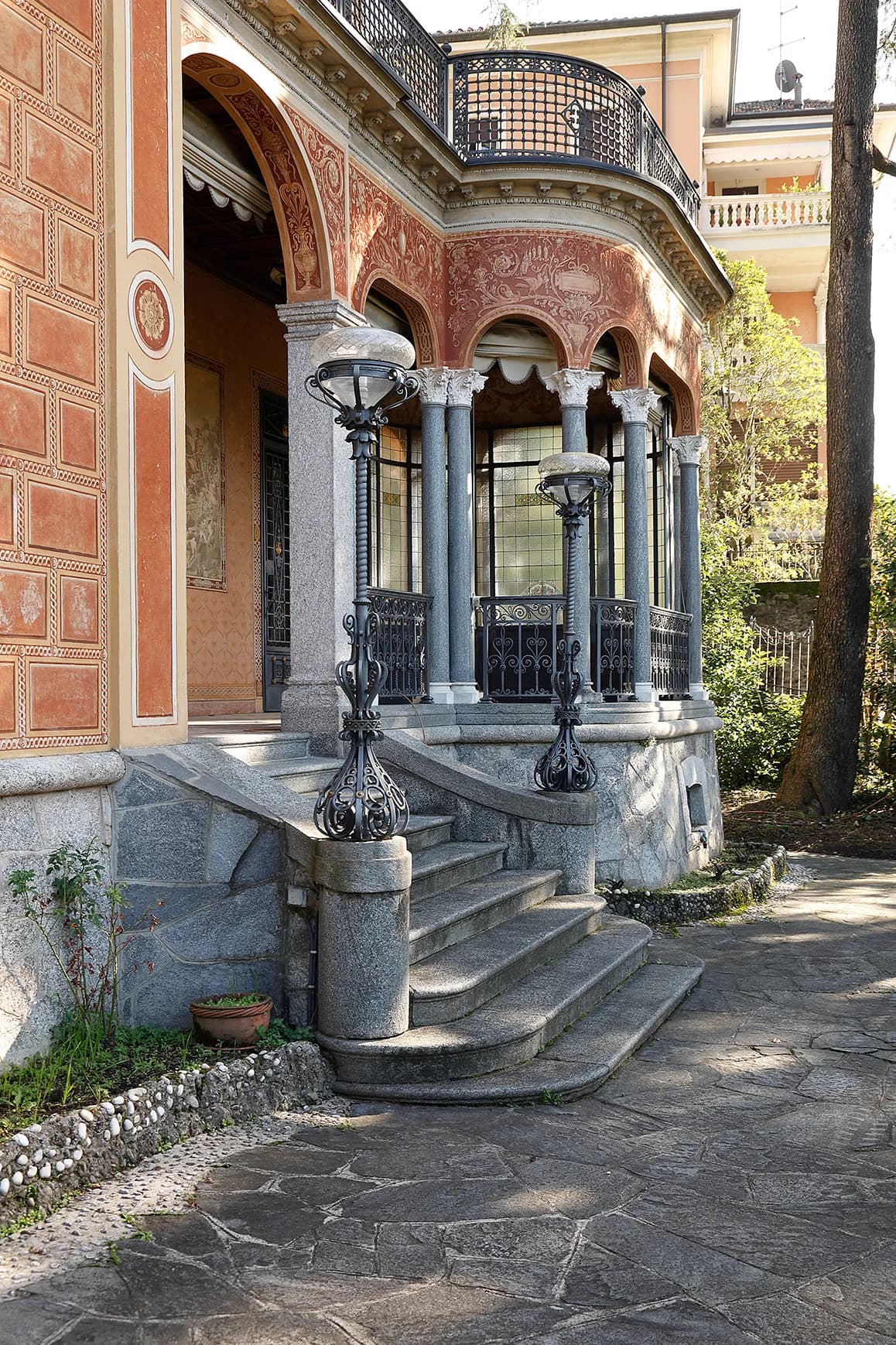 Art Nouveau Villa — Como City Centre, Lake Como — photo 19