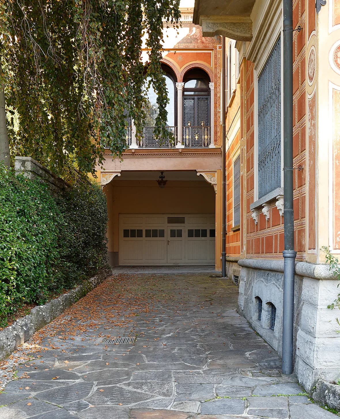 Art Nouveau Villa — Como City Centre, Lake Como — photo 15