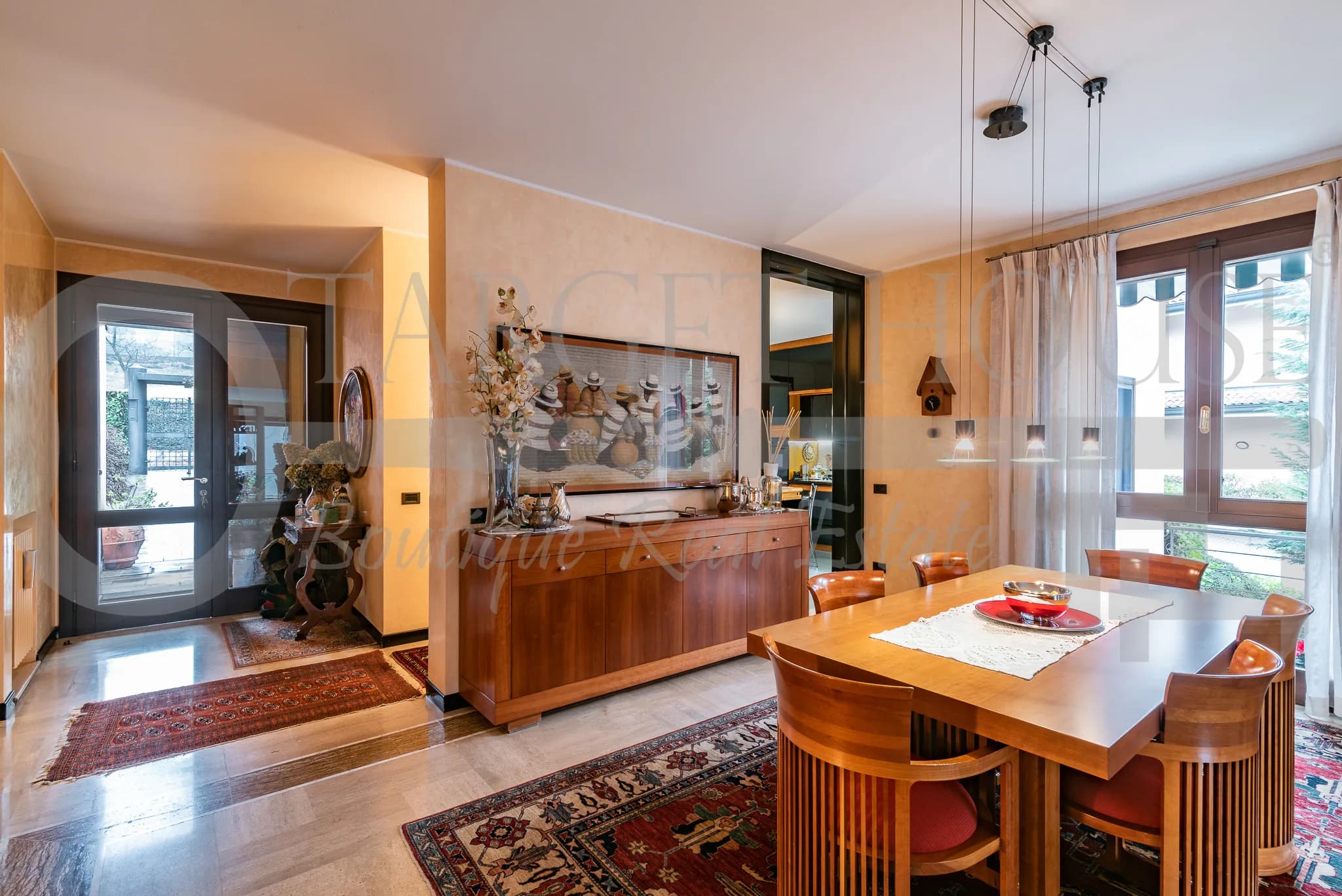 Important Villa with Heated Indoor Pool – Como, Italy — photo 12