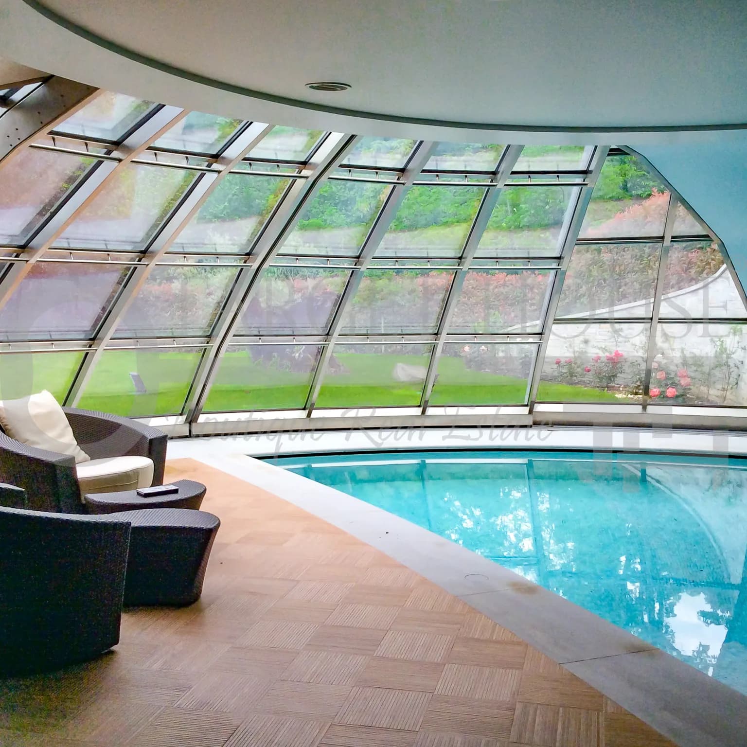 Important Villa with Heated Indoor Pool – Como, Italy — photo 13