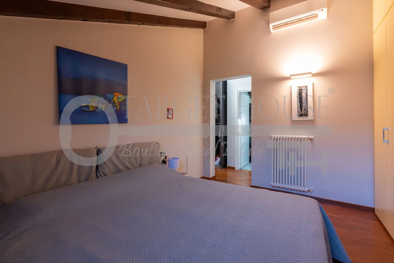Luxury duplex apartment in central Como near the cathedral and lake — gallery photo 13