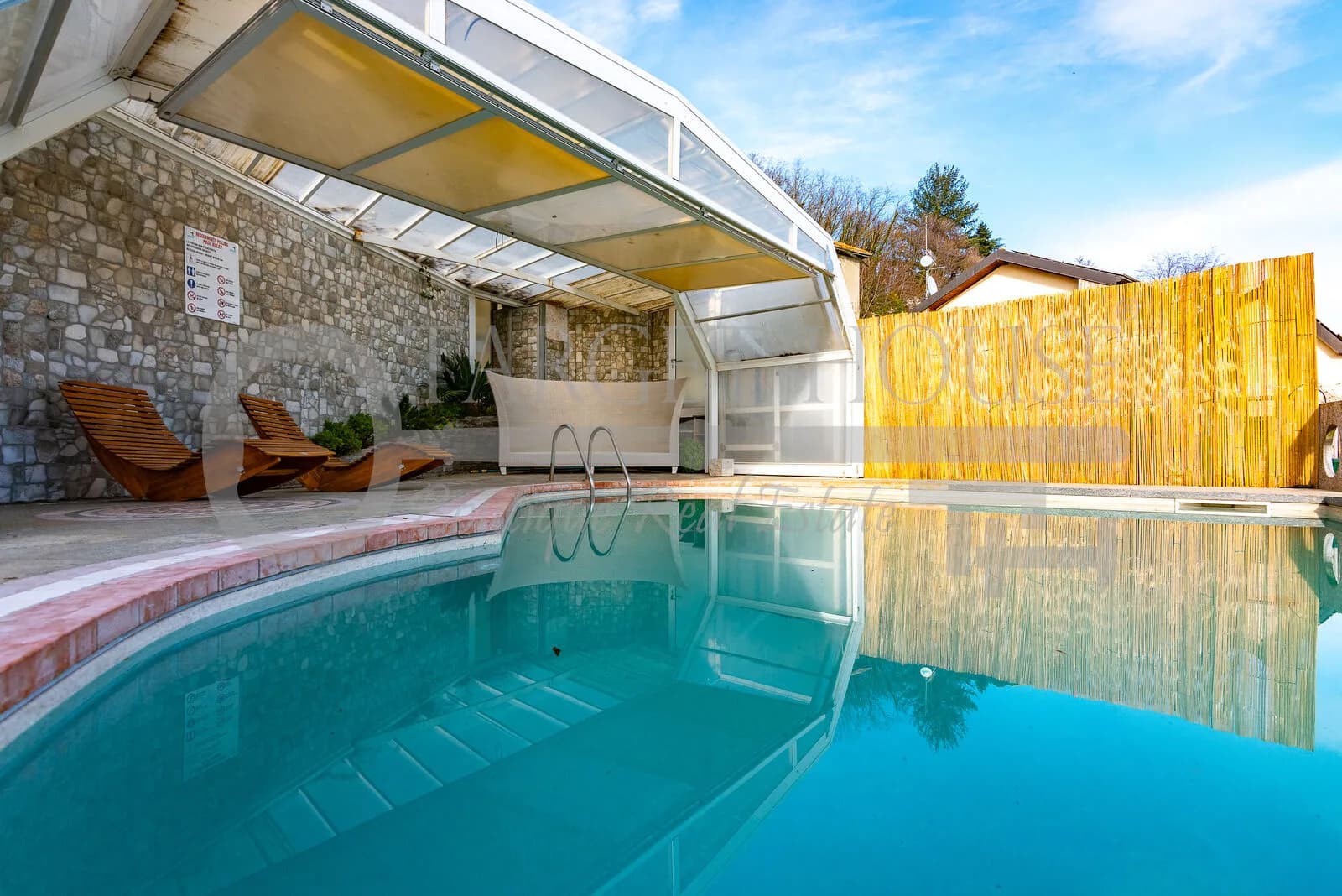 Lake Como B&B villa with pool, garden and guest accommodation — gallery photo 24