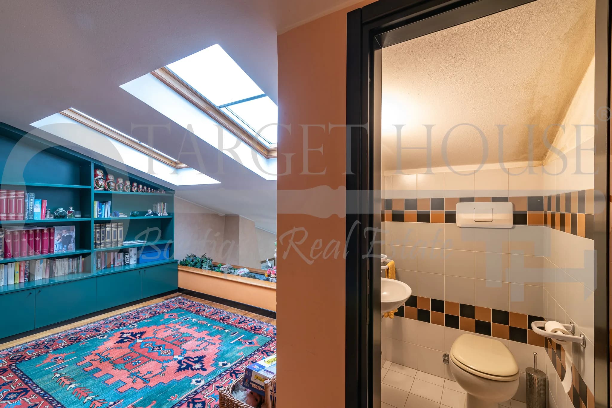 Important Villa with Heated Indoor Pool – Como, Italy — photo 27