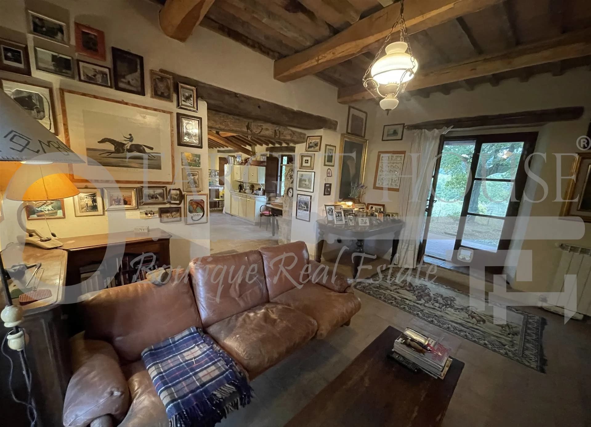 Charming Tuscan Ranch with Horse Stables, Farmland & Woodland Estate — photo 4