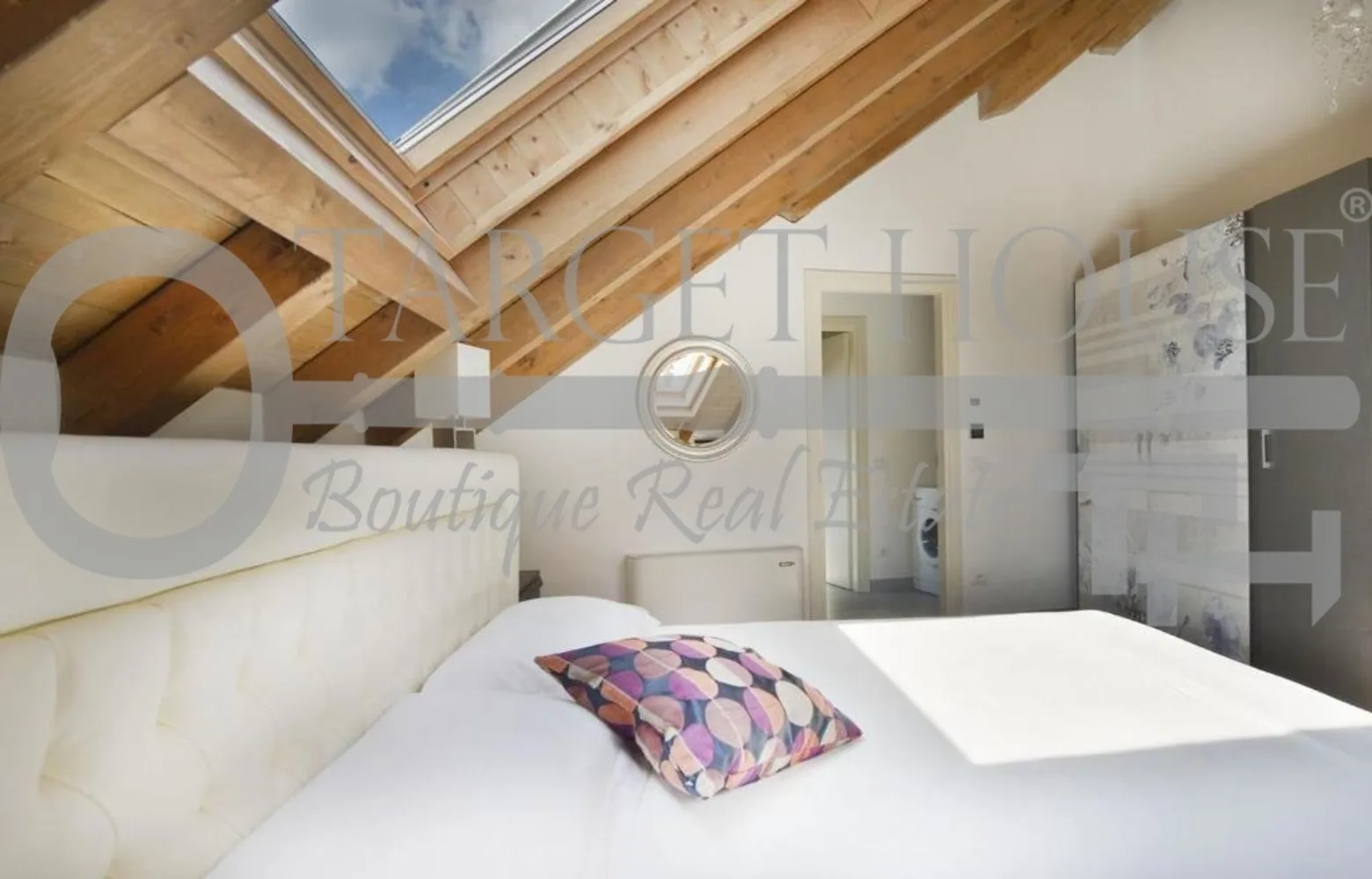 Milan Villa/apartments/Multifamily / Boutique Residential Building / Villa Conversion — photo 21