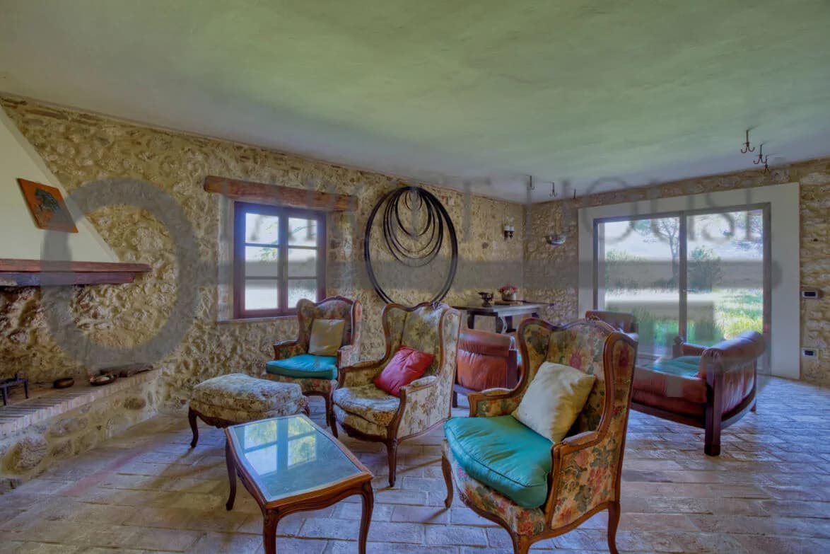 Panoramic Tuscan farmhouse near Bibbona with olive groves and country views — gallery photo 16
