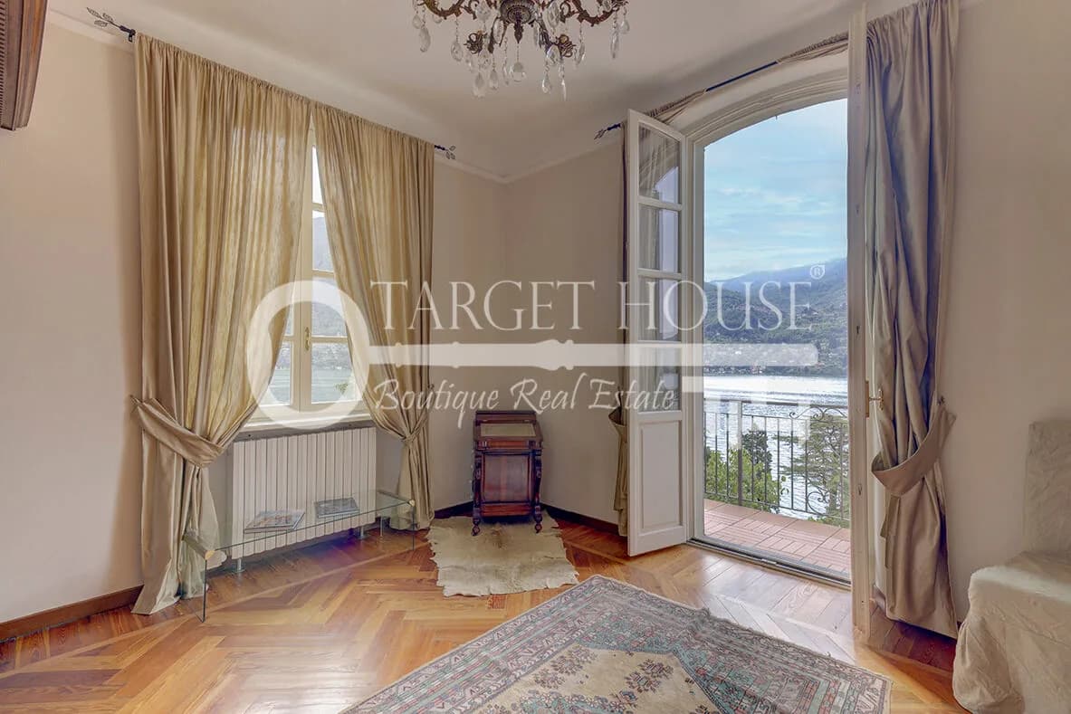 Luxury villa in Carate Urio with Lake Como views, pool and terraces — gallery photo 9