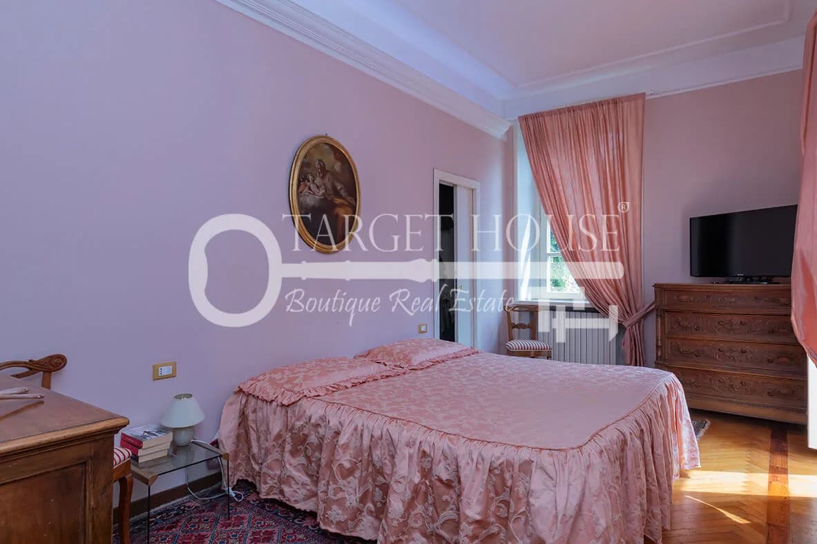 Luxury villa in Carate Urio with Lake Como views, pool and terraces — gallery photo 13