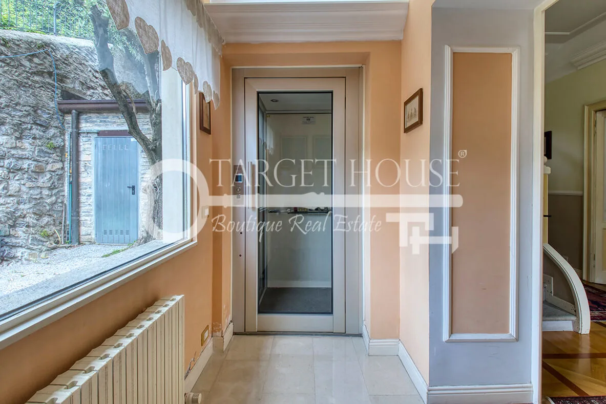 Luxury villa in Carate Urio with Lake Como views, pool and terraces — gallery photo 21