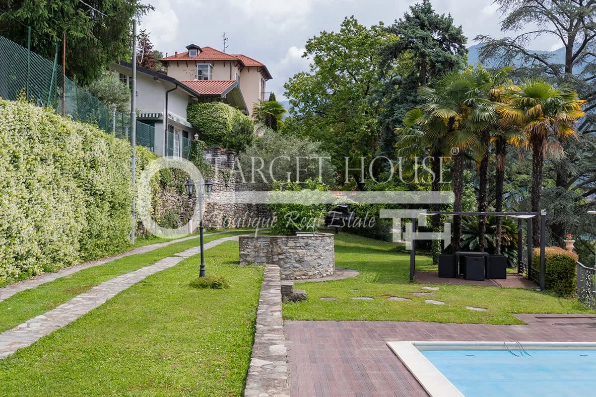 Luxury villa in Carate Urio with Lake Como views, pool and terraces — gallery photo 39