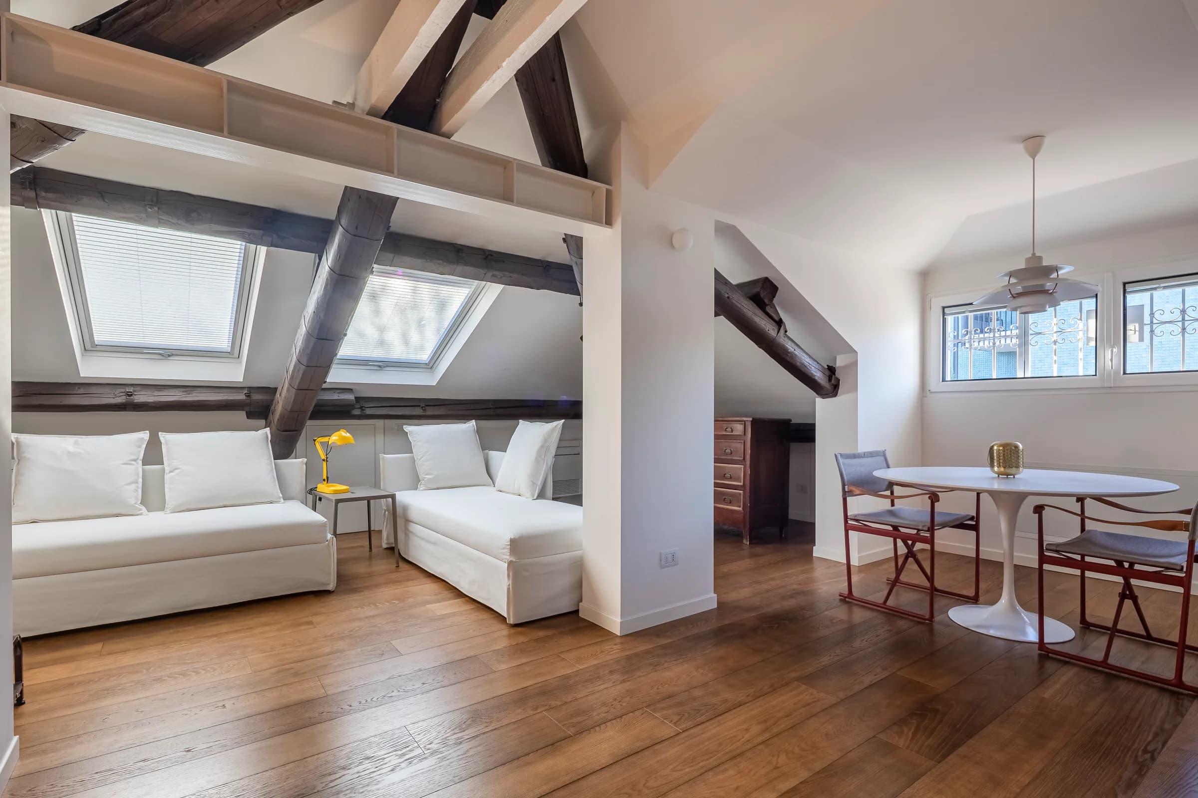 Historic Freestanding Villa — Maggiolina, Milan — photo 14