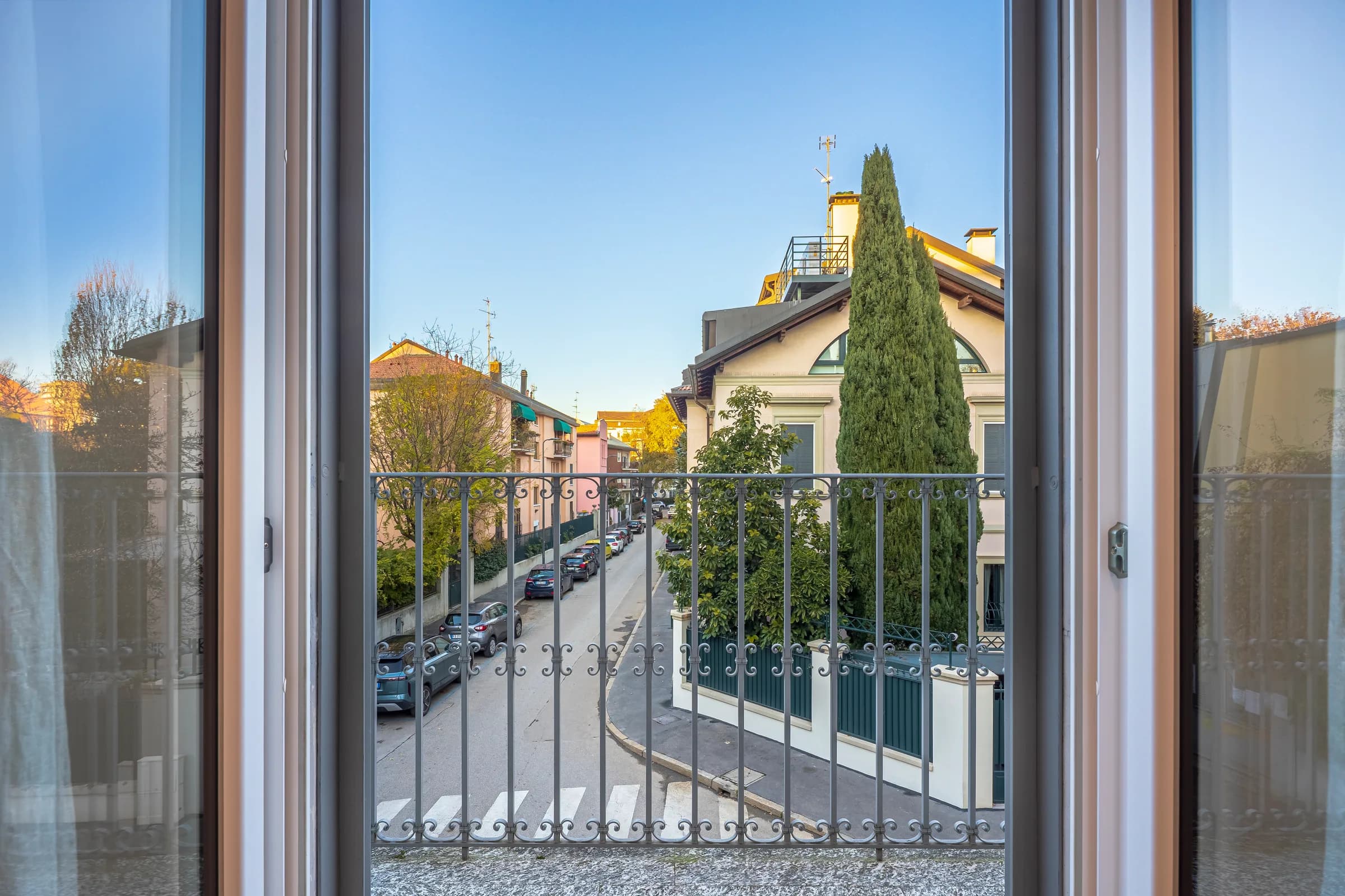 Historic Freestanding Villa — Maggiolina, Milan — photo 7