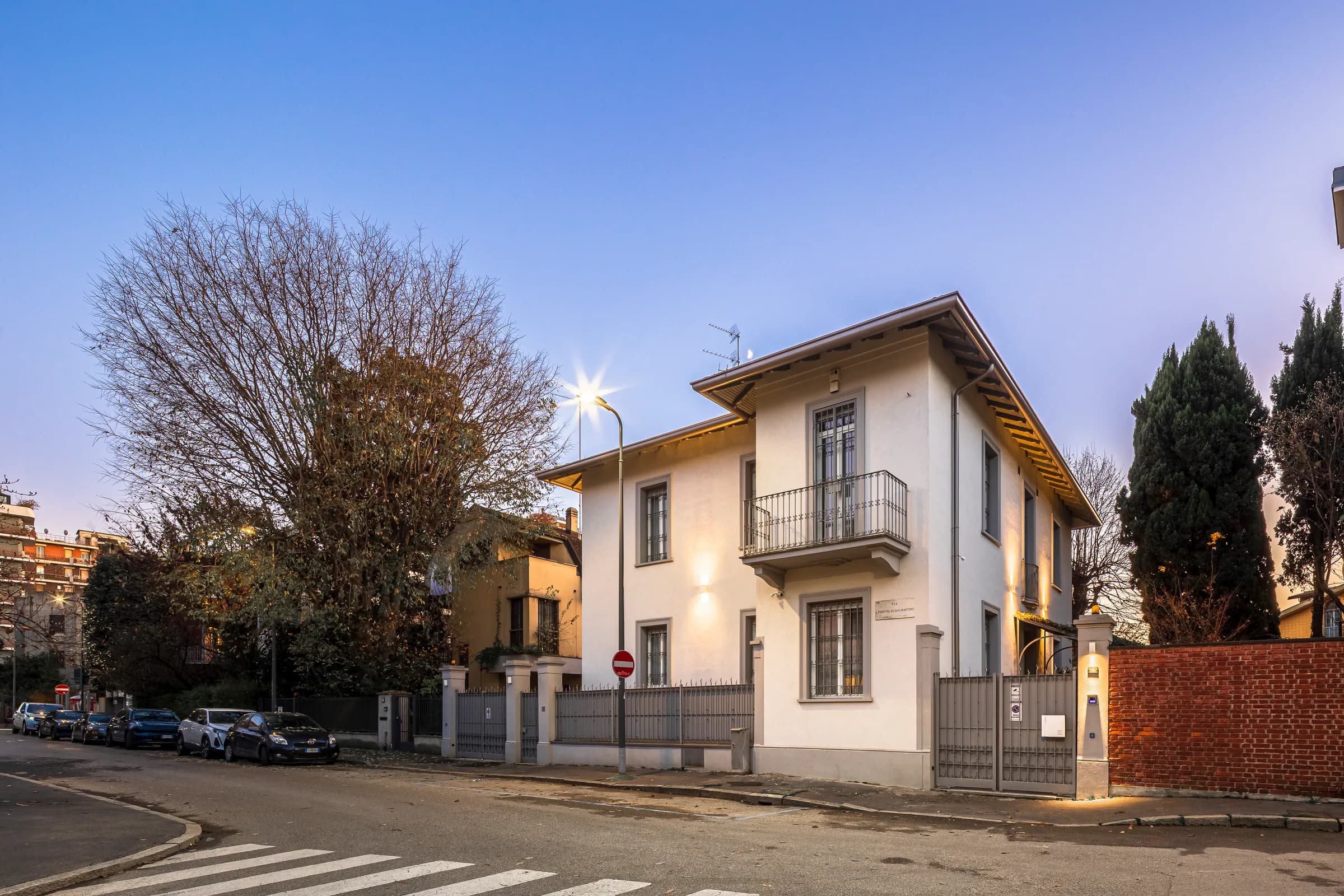 Historic Freestanding Villa — Maggiolina, Milan — photo 1