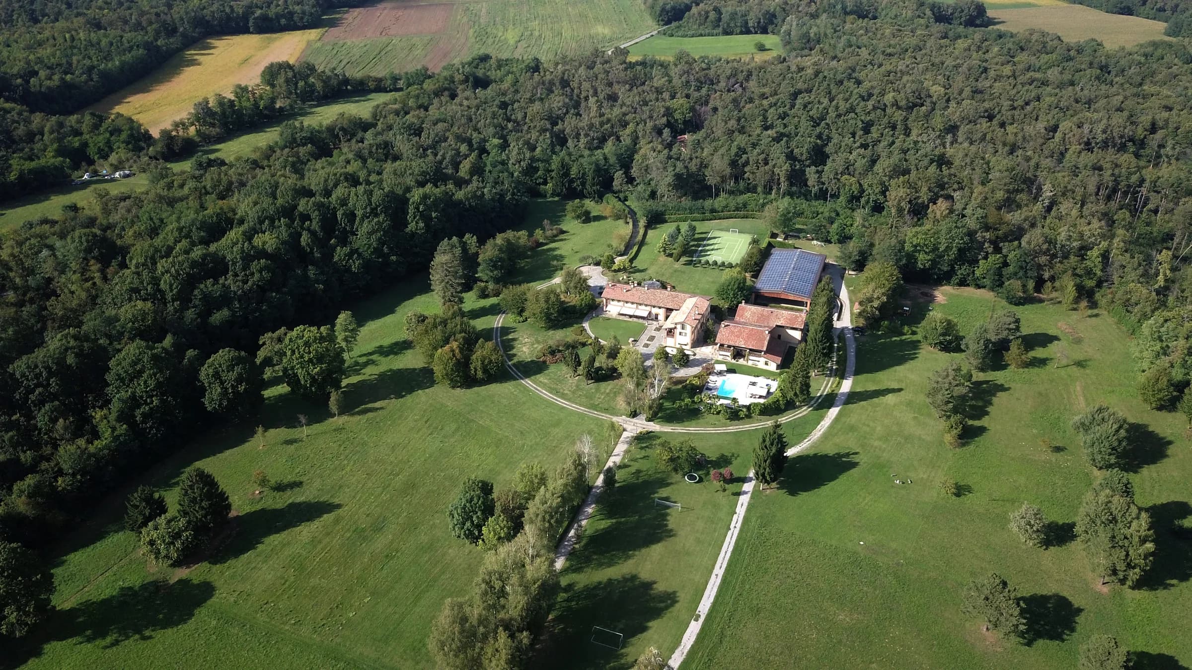 Unique Luxury Estate with Private Park & Equestrian Facilities – Lombardy, Italy