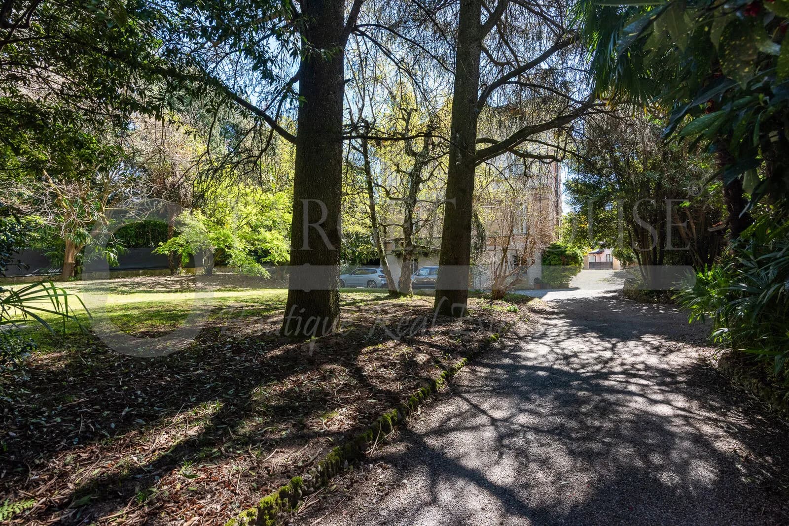 Liberty villa in Brianza with guest house — gallery photo 21