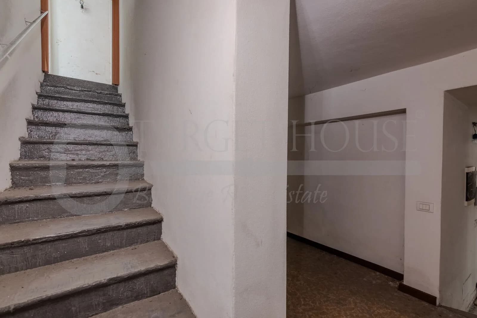 Liberty villa in Como near the old town and lake — gallery photo 9