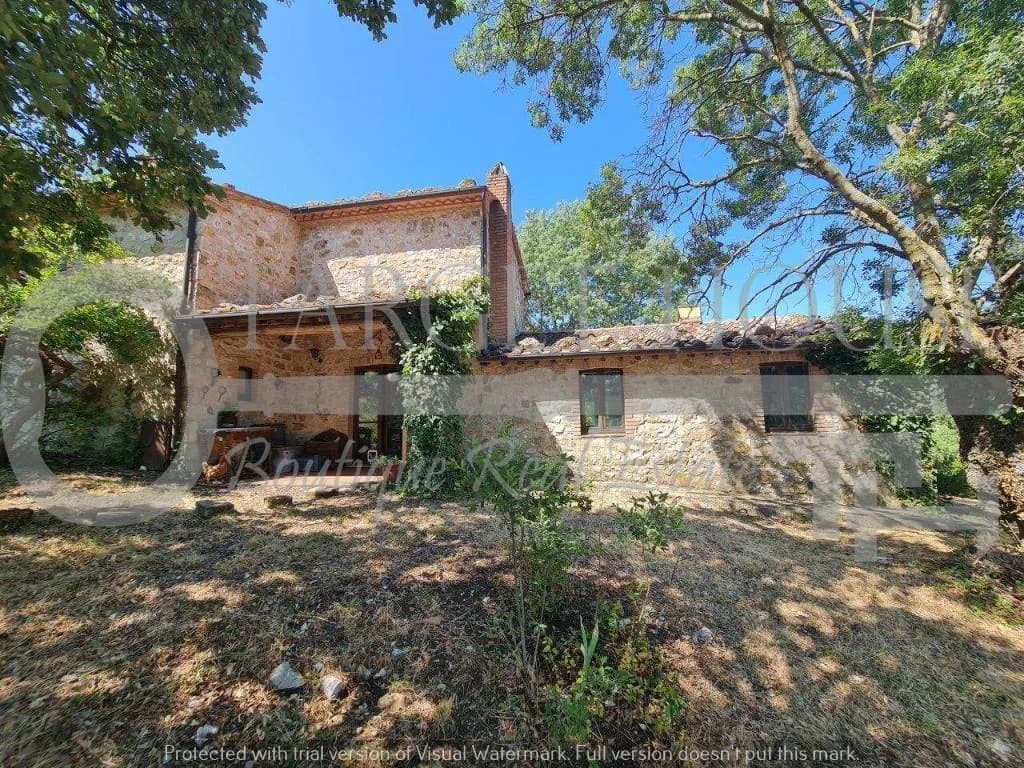 Charming Tuscan Ranch with Horse Stables, Farmland & Woodland Estate — photo 15