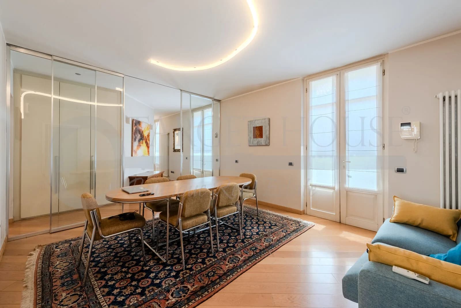 Luxury duplex apartment in central Como near the cathedral and lake — gallery photo 26