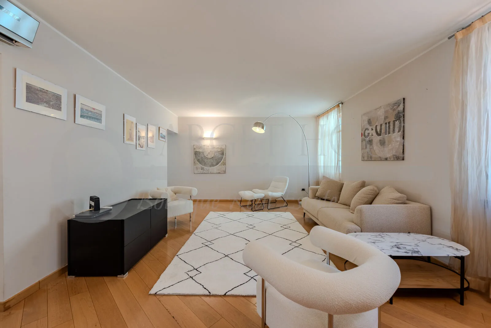 Luxury duplex apartment in central Como near the cathedral and lake — gallery photo 33