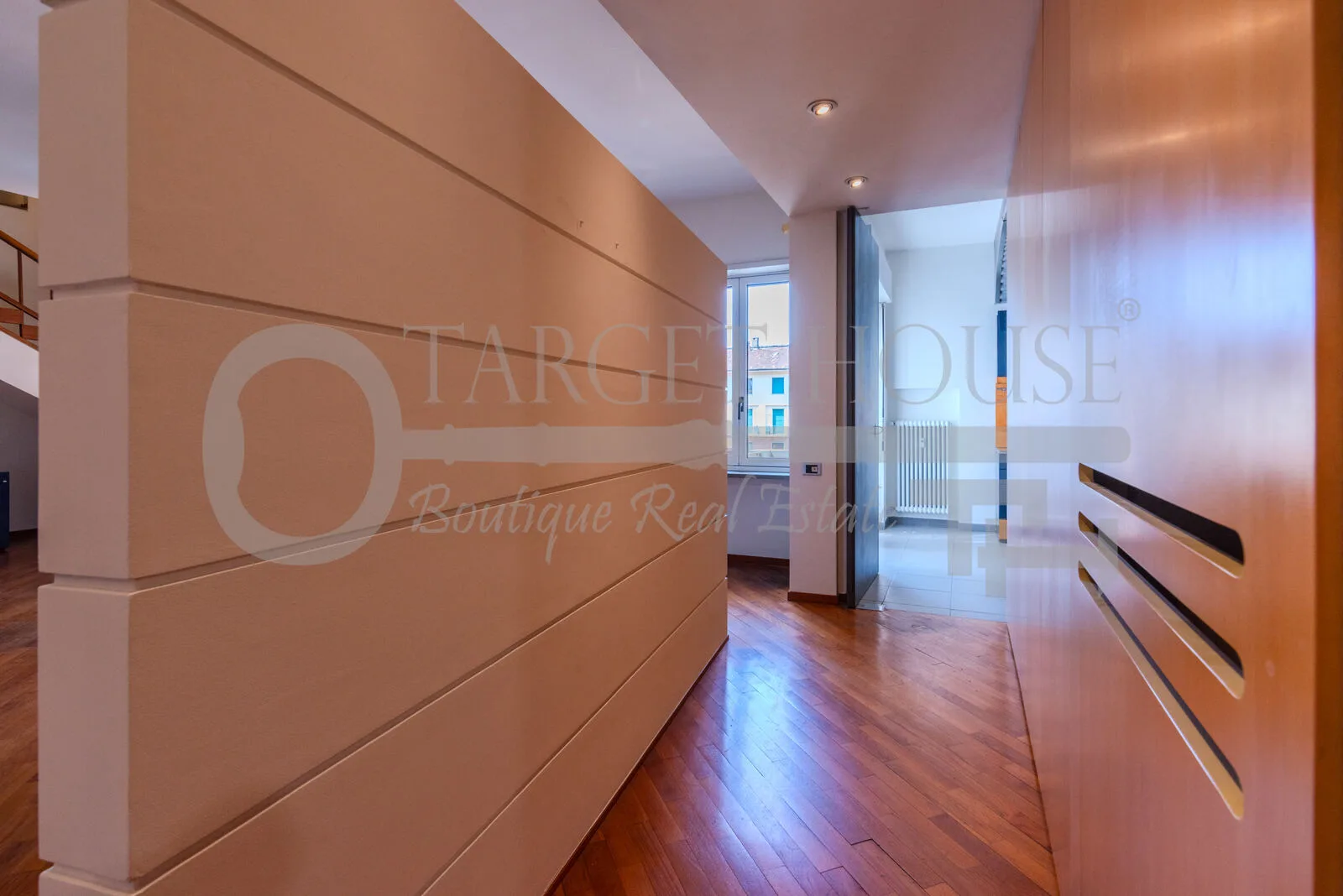Milan penthouse with panoramic 100 sqm rooftop terrace — gallery photo 5