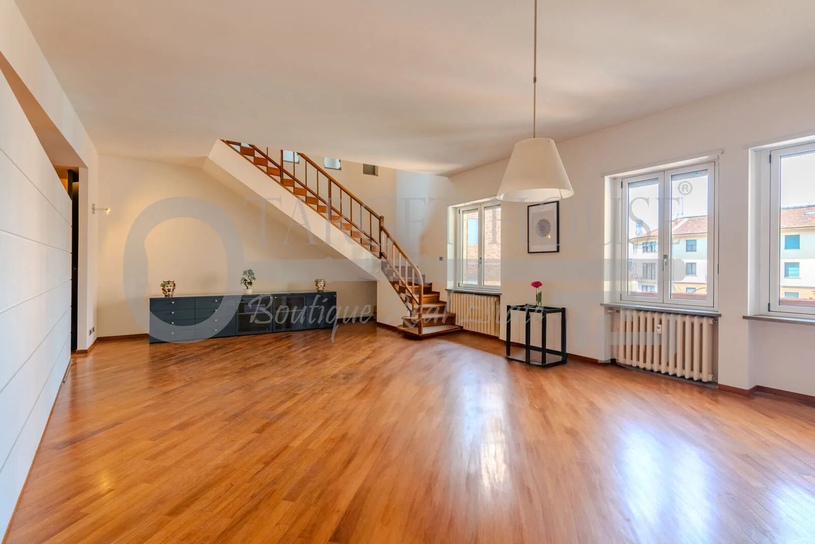 Milan penthouse with panoramic 100 sqm rooftop terrace — gallery photo 6