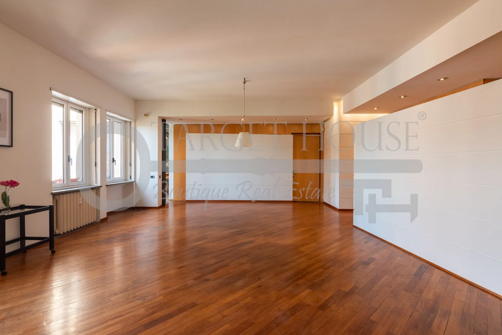Milan penthouse with panoramic 100 sqm rooftop terrace — gallery photo 7