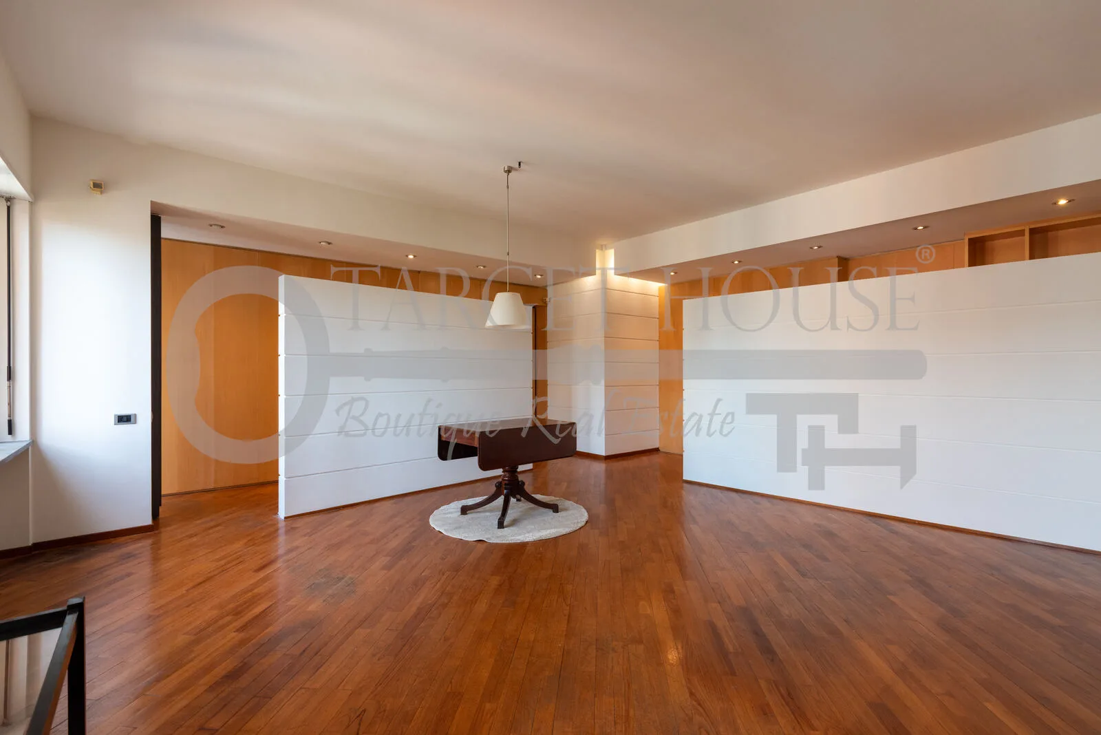 Milan penthouse with panoramic 100 sqm rooftop terrace — gallery photo 9