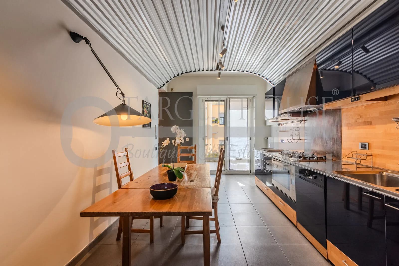 Milan penthouse with panoramic 100 sqm rooftop terrace — gallery photo 11