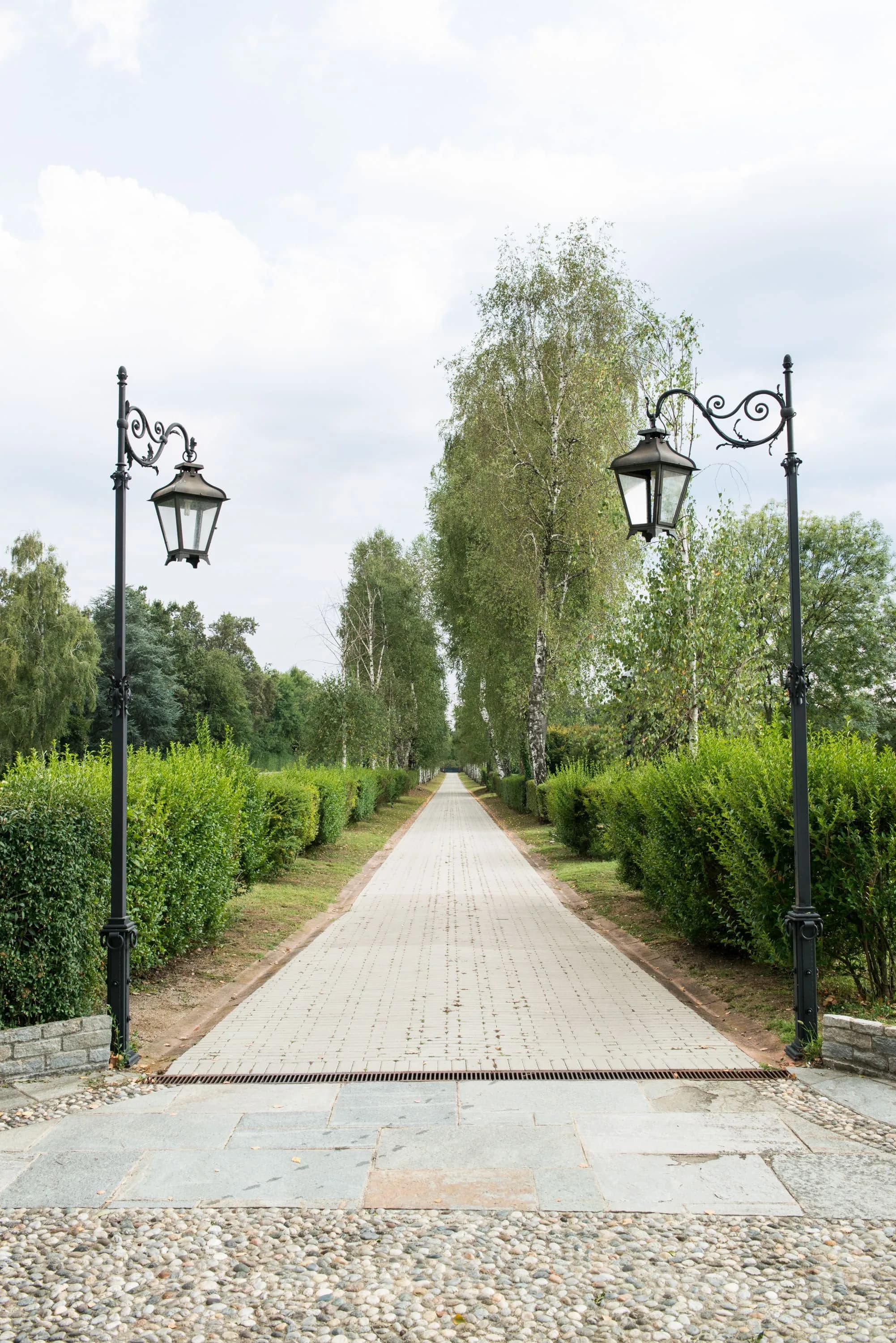 Unique Luxury Estate with Private Park & Equestrian Facilities – Lombardy, Italy — photo 15
