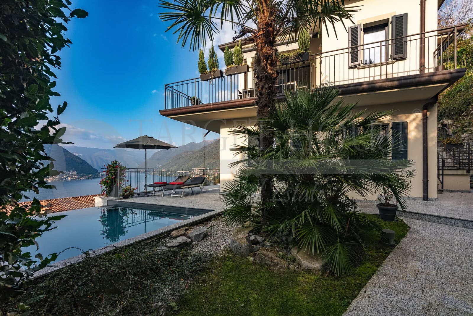 Villa in Faggeto Lario with Lake Como views — gallery photo 2