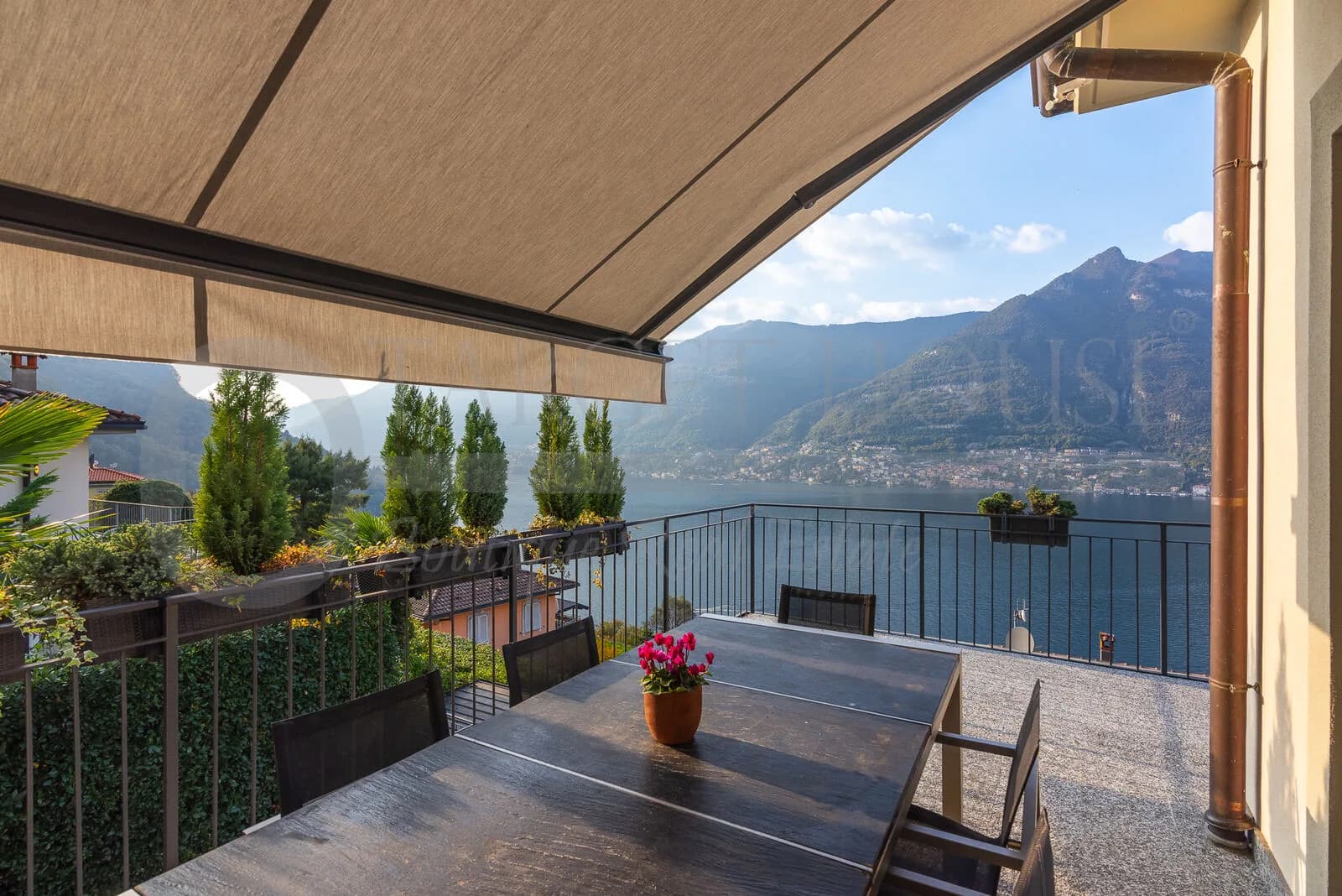Villa in Faggeto Lario with Lake Como views — gallery photo 21