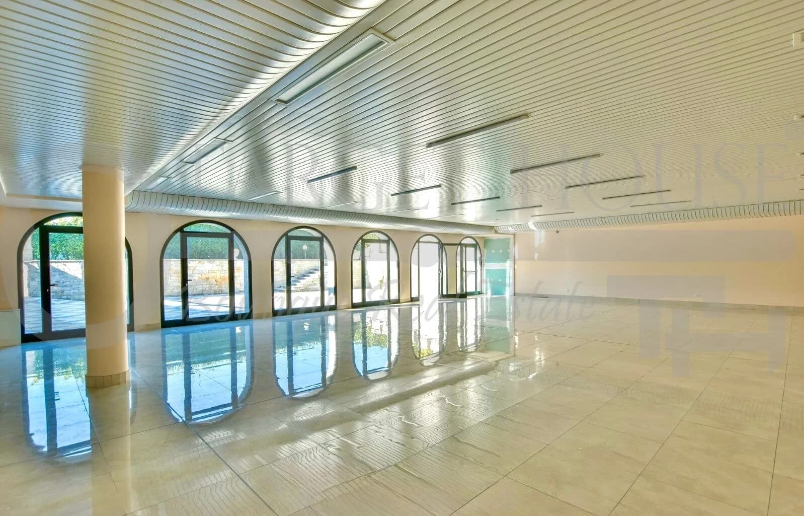 Luxury villa on Lake Maggiore — gallery photo 14