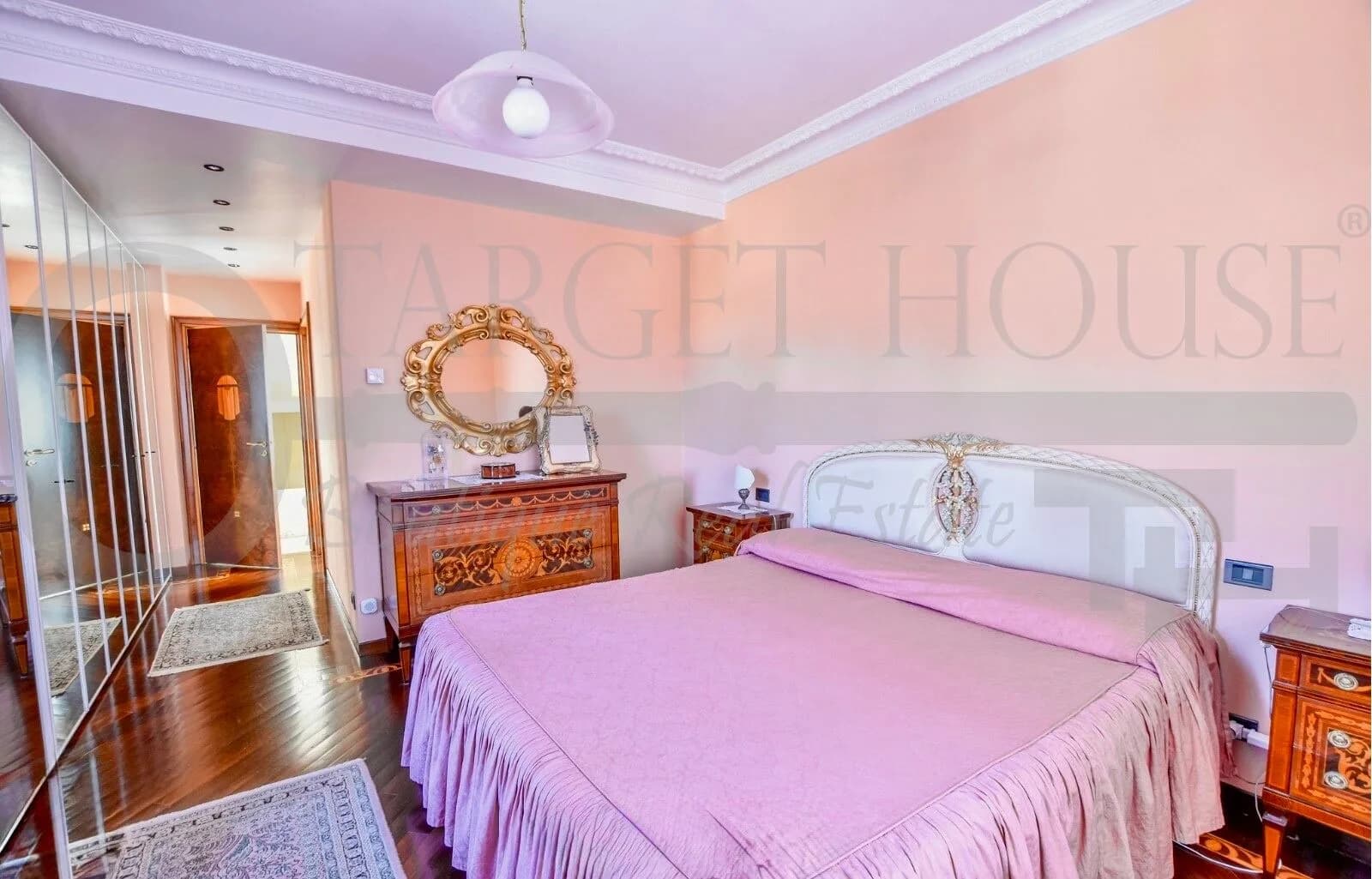 Luxury villa on Lake Maggiore — gallery photo 17