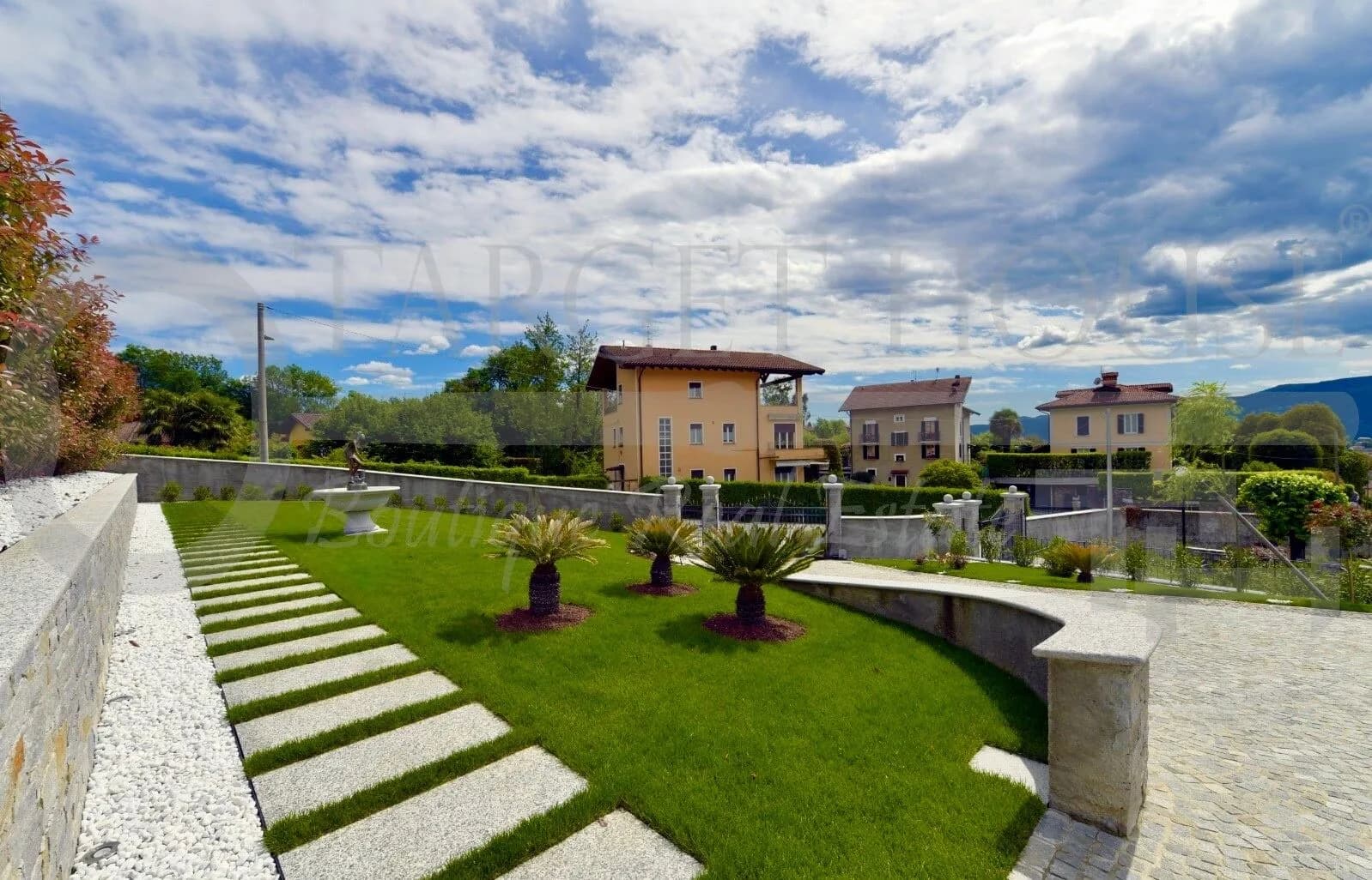 Luxury villa on Lake Maggiore — gallery photo 30