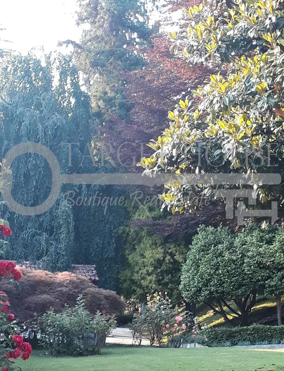 Villa in Luino Lake Maggiore — gallery photo 9