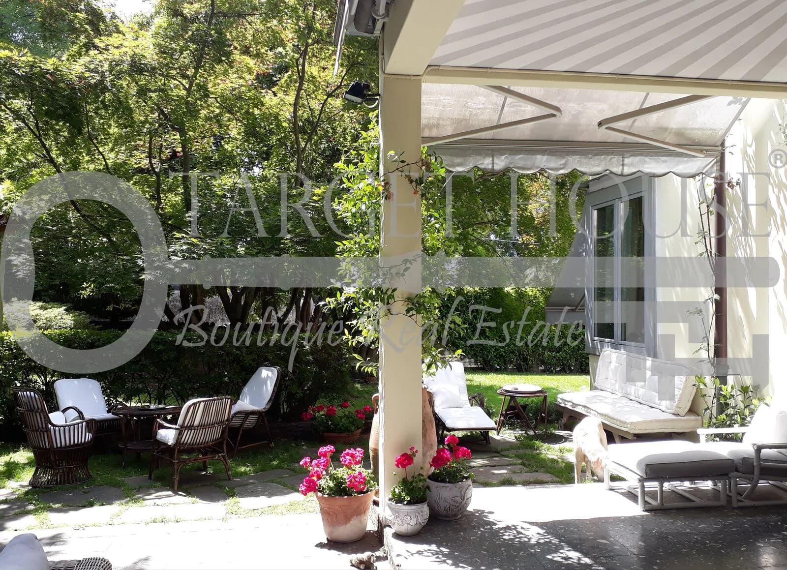 Villa in Luino Lake Maggiore — gallery photo 17