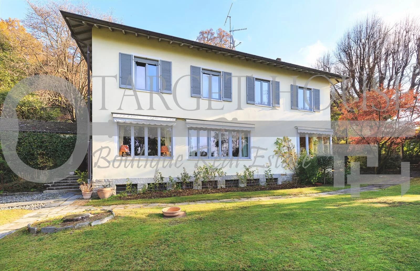 Villa in Luino Lake Maggiore — gallery photo 26