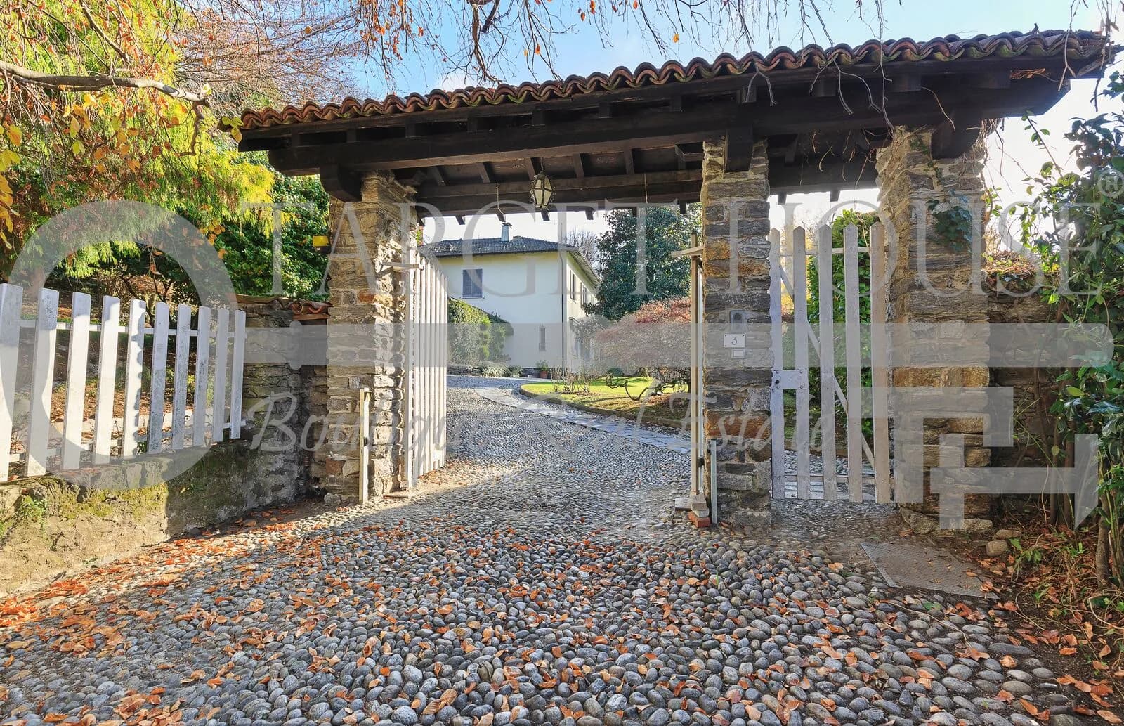 Villa in Luino Lake Maggiore — gallery photo 48