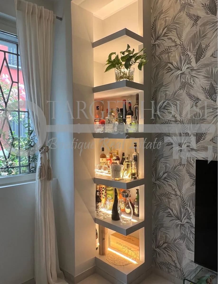 Modern villa in Milan with private garden — gallery photo 13