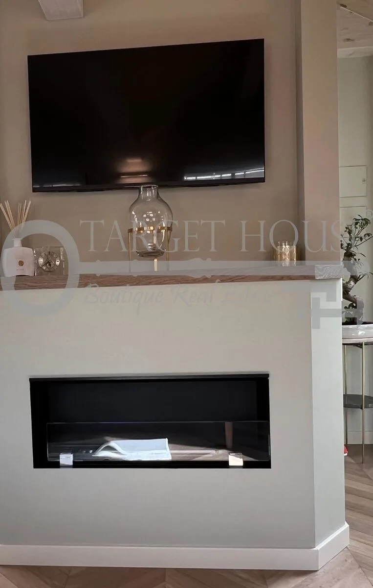 Modern villa in Milan with private garden — gallery photo 14