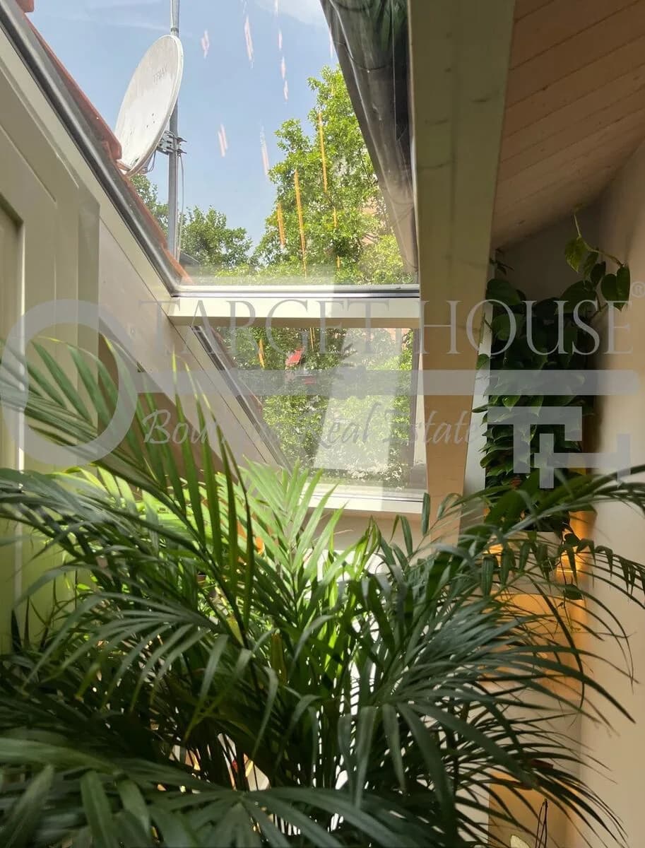 Modern villa in Milan with private garden — gallery photo 20