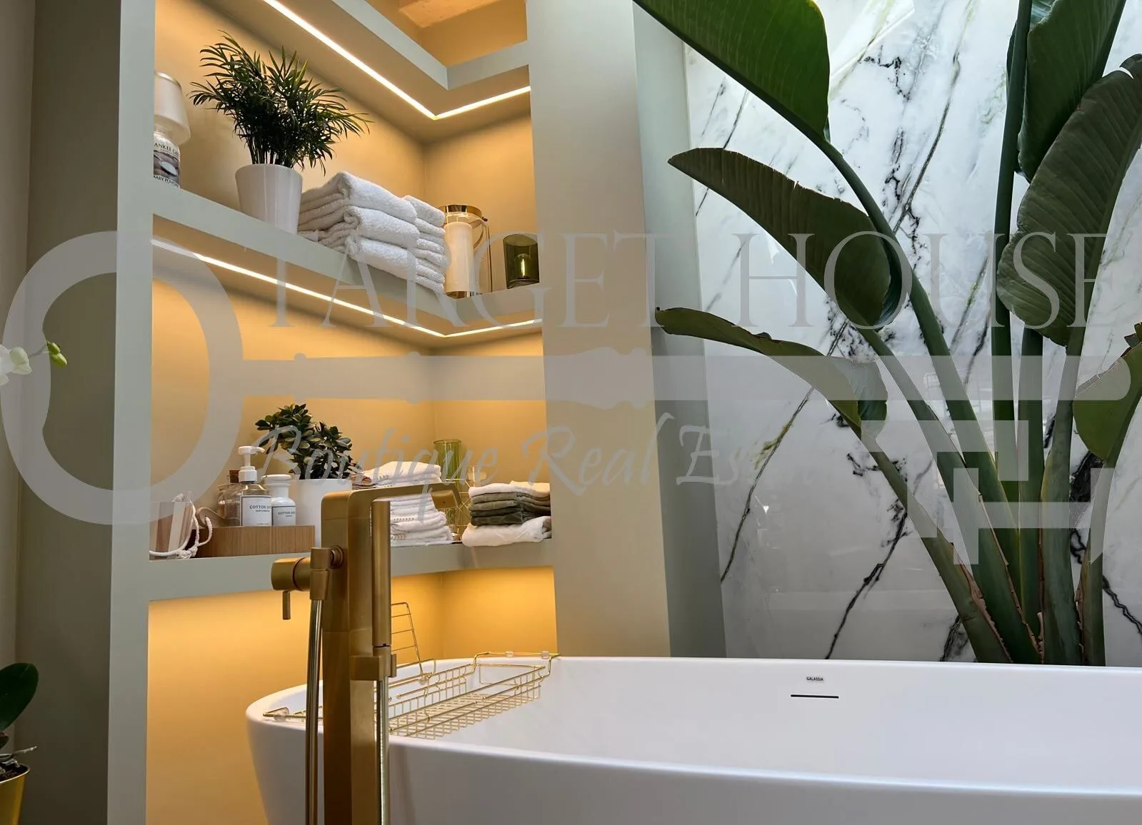 Modern villa in Milan with private garden — gallery photo 26