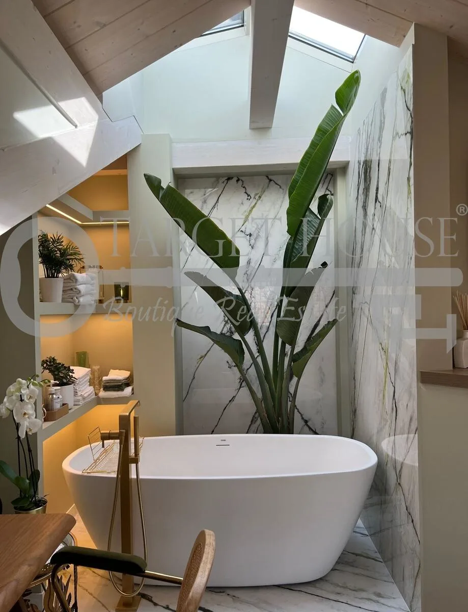 Modern villa in Milan with private garden — gallery photo 33