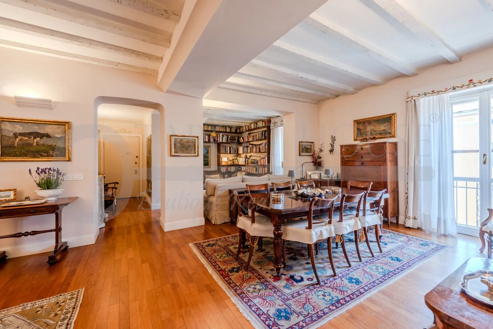 Top-floor apartment in Moscova Milan — gallery photo 11