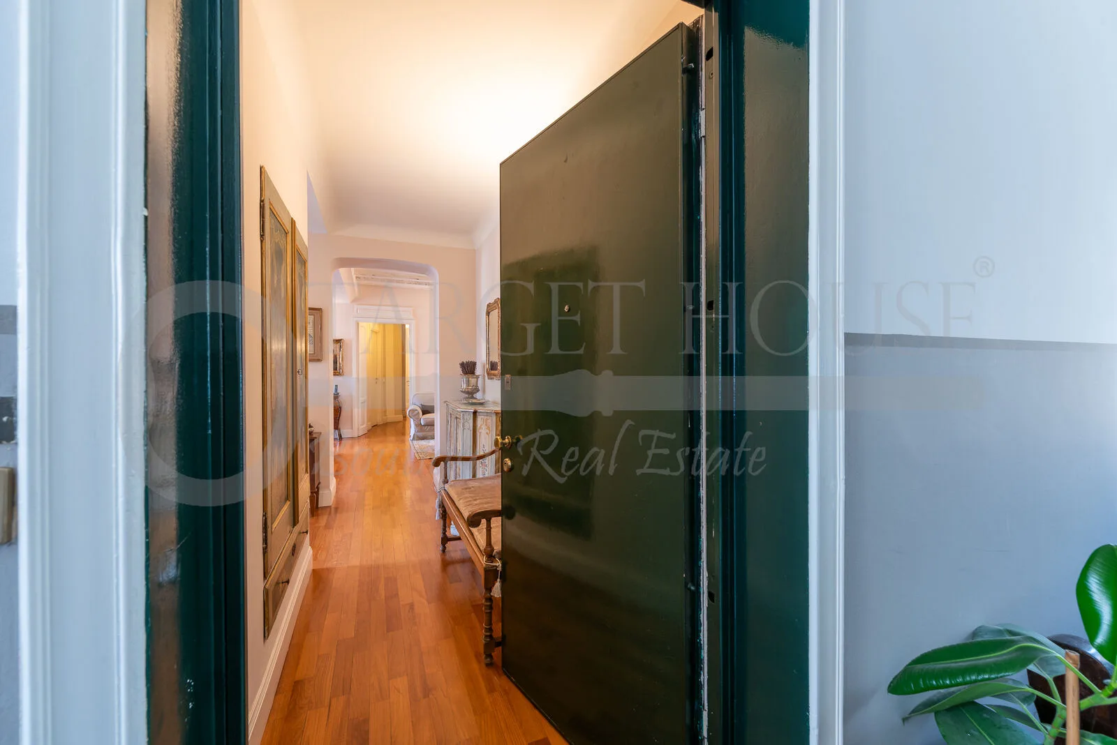 Top-floor apartment in Moscova Milan — gallery photo 27