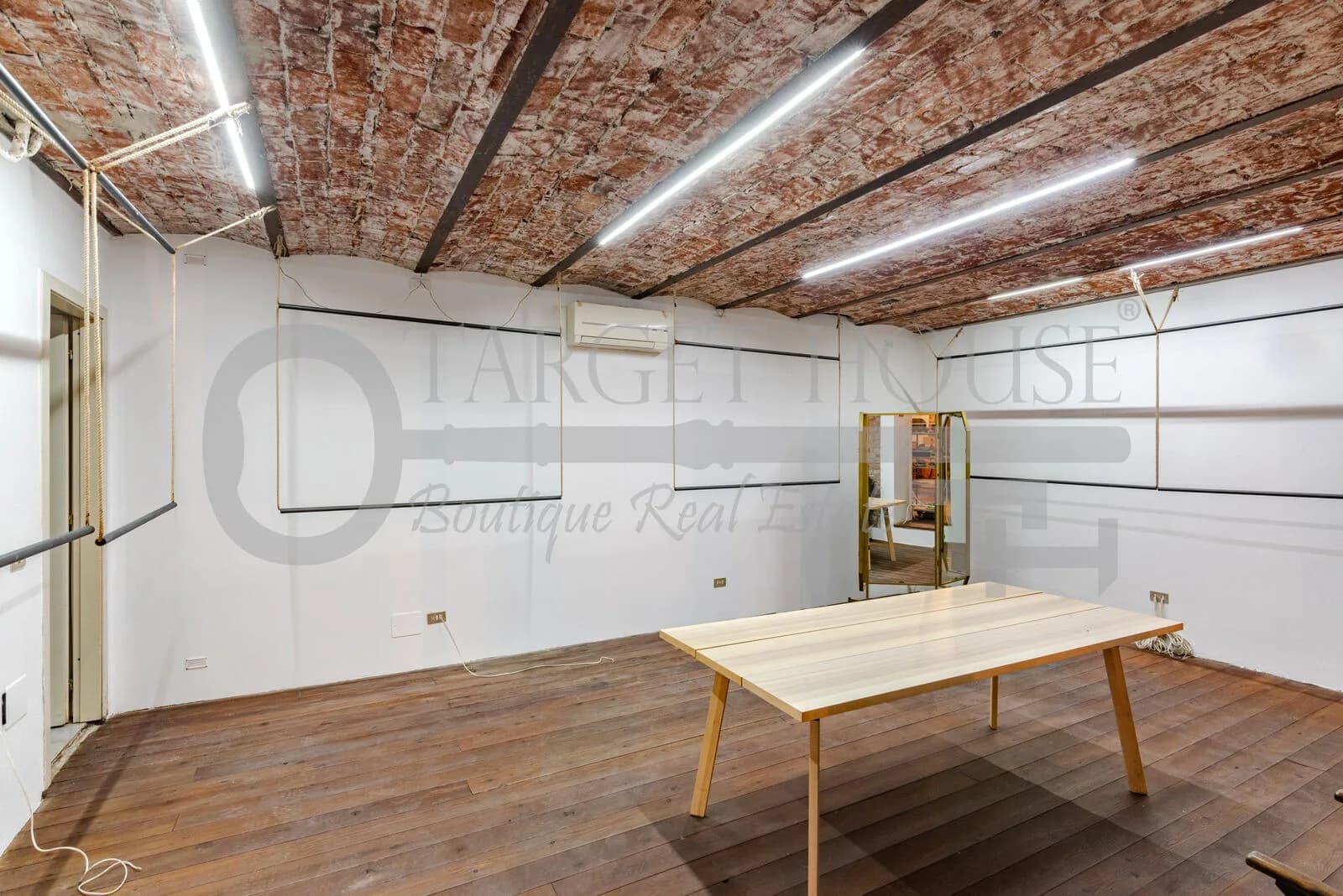 Loft with garden in Milan, Porta Venezia — gallery photo 15