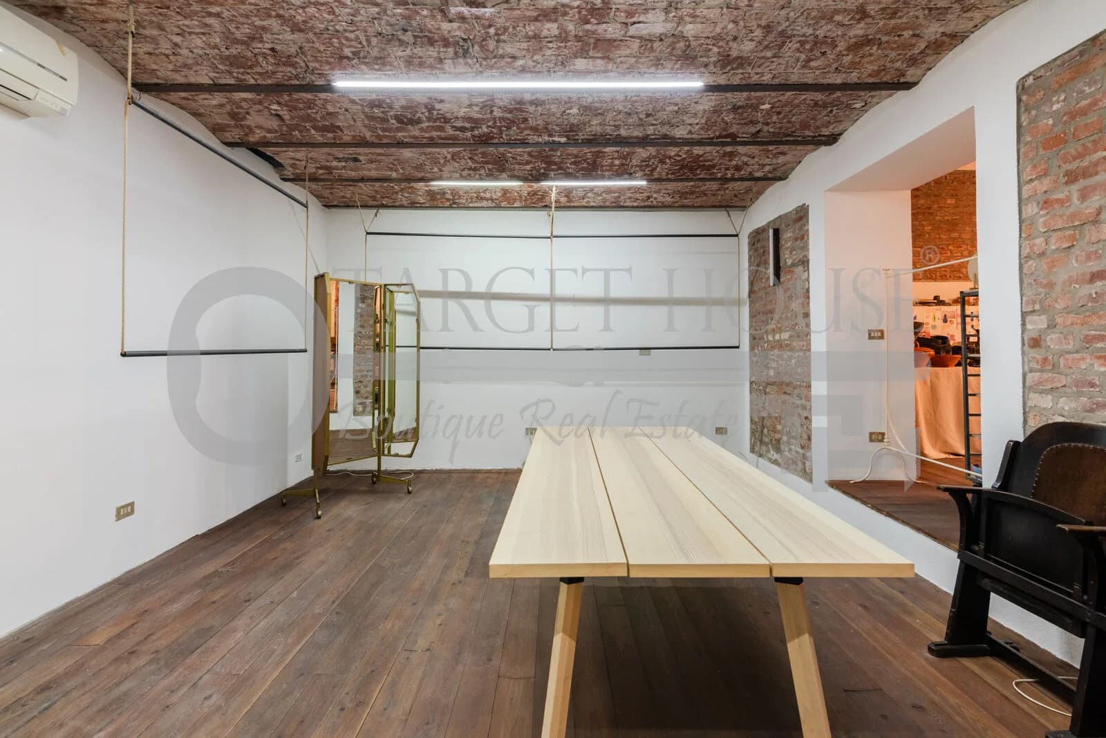 Loft with garden in Milan, Porta Venezia — gallery photo 16