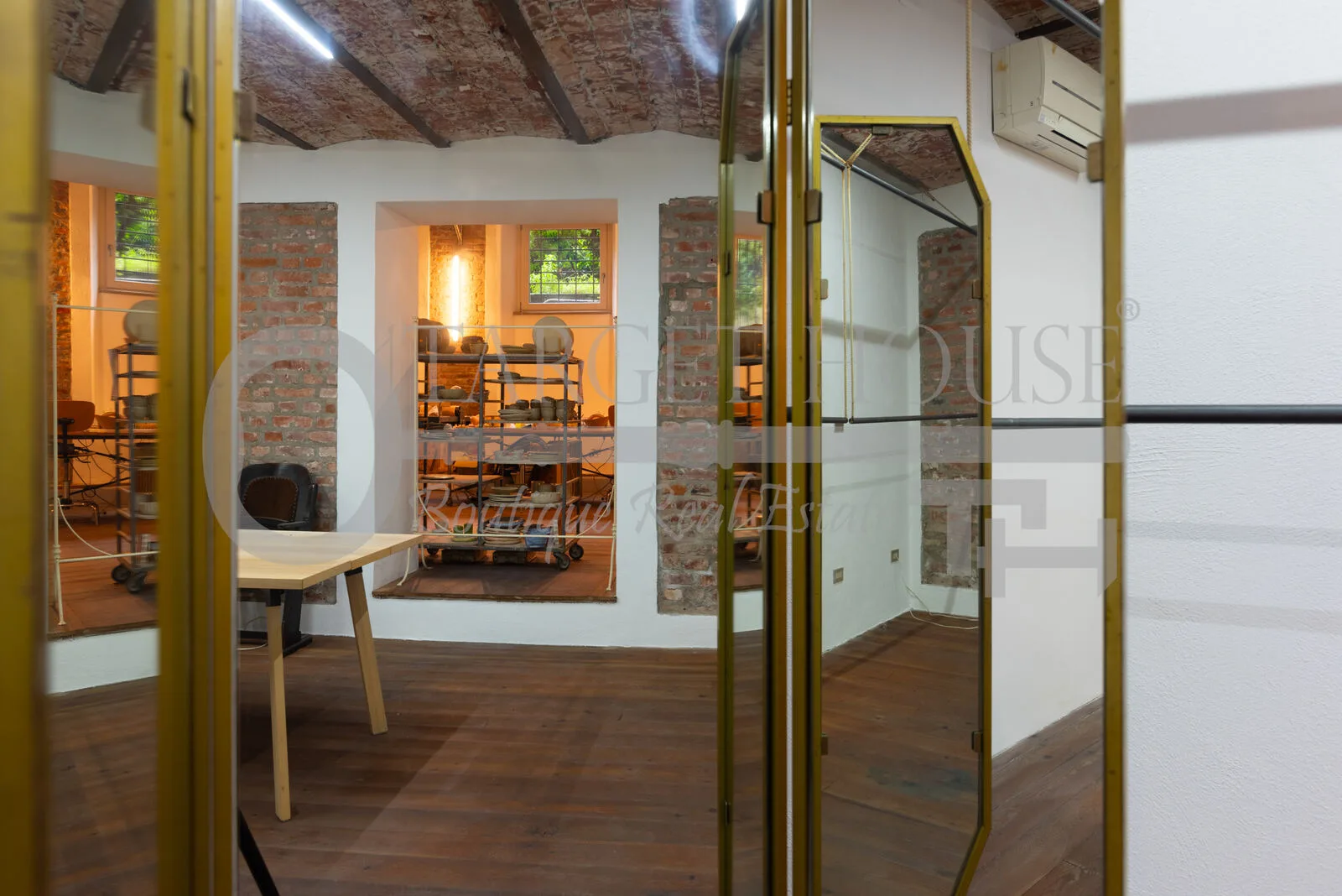 Loft with garden in Milan, Porta Venezia — gallery photo 18