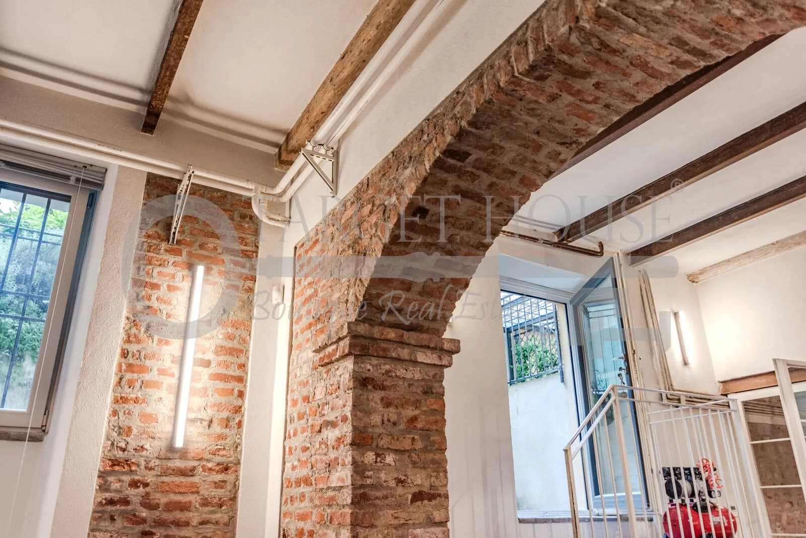 Loft with garden in Milan, Porta Venezia — gallery photo 20